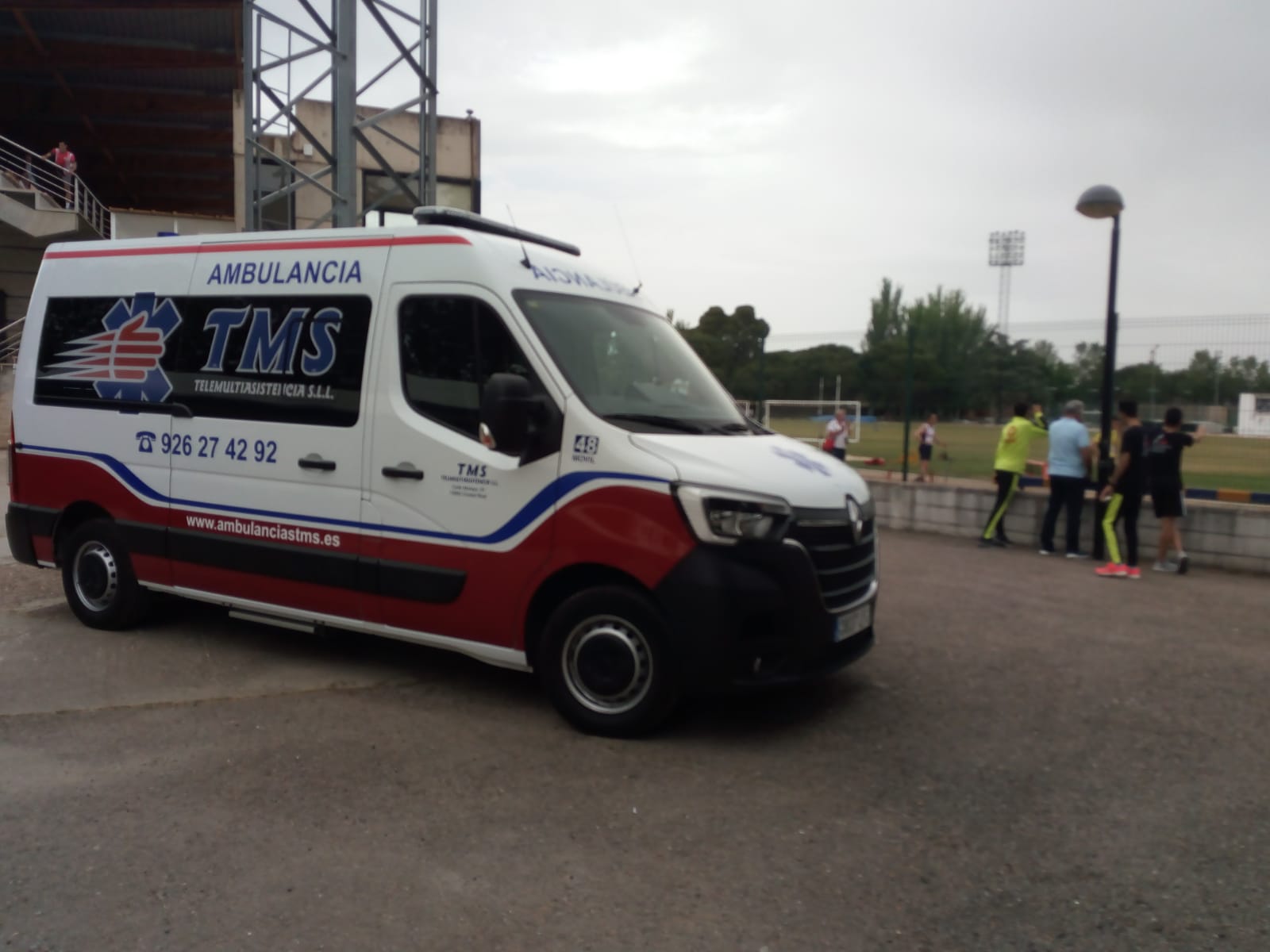 Ambulancia en un partido de futbol